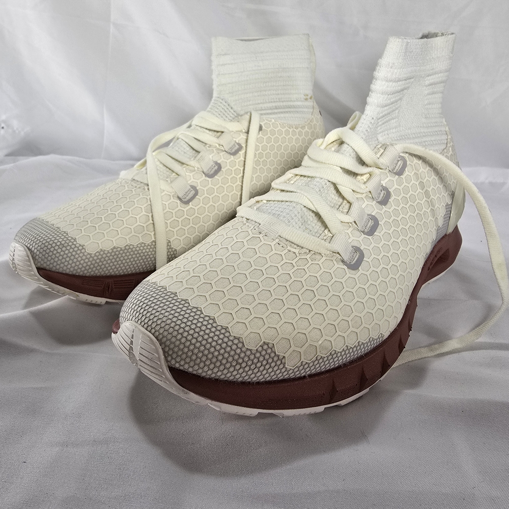Under Armour Cream and Gray Athletic Shoes